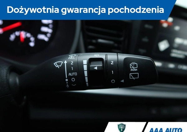 Kia Rio cena 54000 przebieg: 89199, rok produkcji 2019 z Konstancin-Jeziorna małe 277